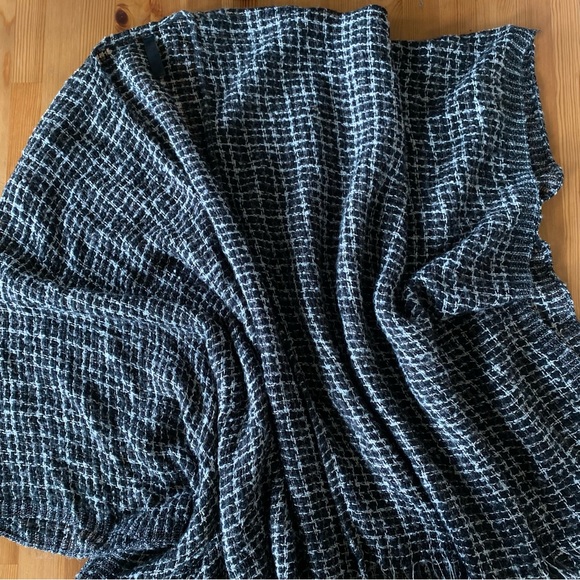 Lane Bryant Distressed Knit Shaw - Picture 1 of 15